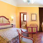 Отель Palazzo Guardati Сорренто