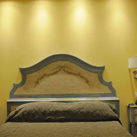 Palazzo Guardati 4*