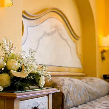 Palazzo Guardati Hotel