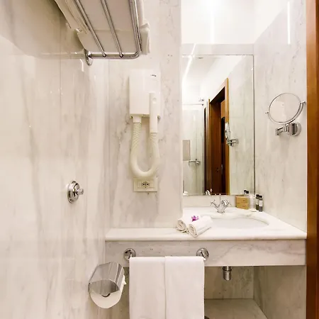 Palazzo Guardati Hotel 4*