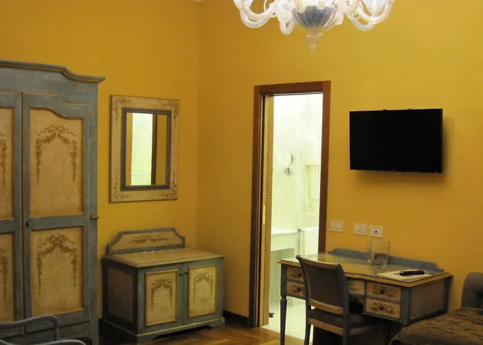 Palazzo Guardati Otel 4*